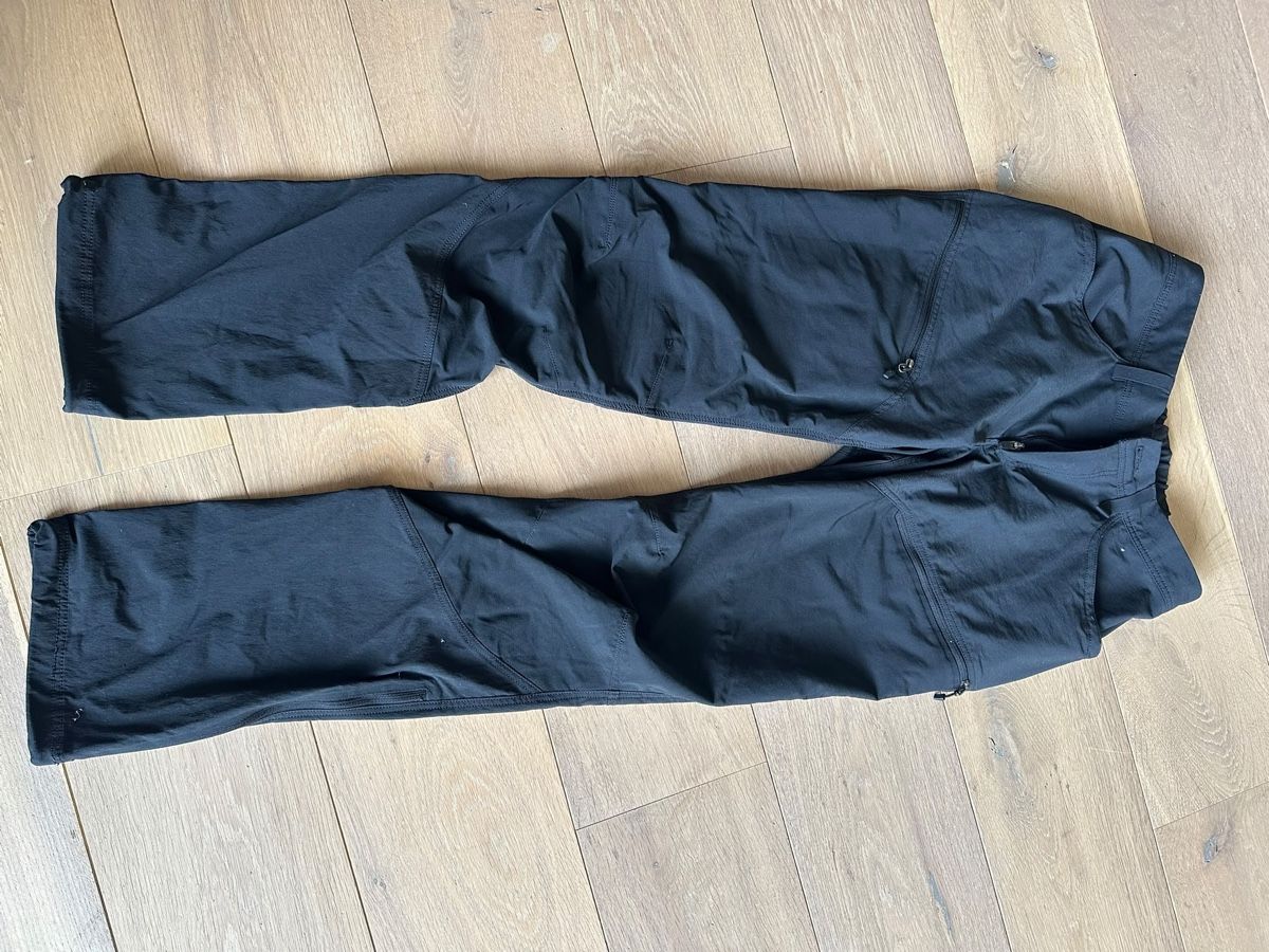 Haglöfs Pantalons: Wanderhose Haglöfs Grösse 38 – D'occasion à Wangen ZH par Lumei89