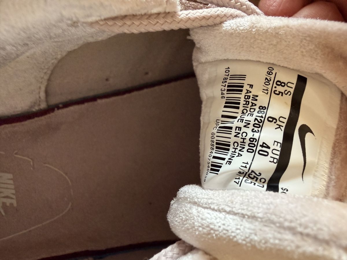 Nike Scarpe da donna: Nike Sneakers Gr. 40 – Usato da Rafz venduto da Schnaeppchen56 3