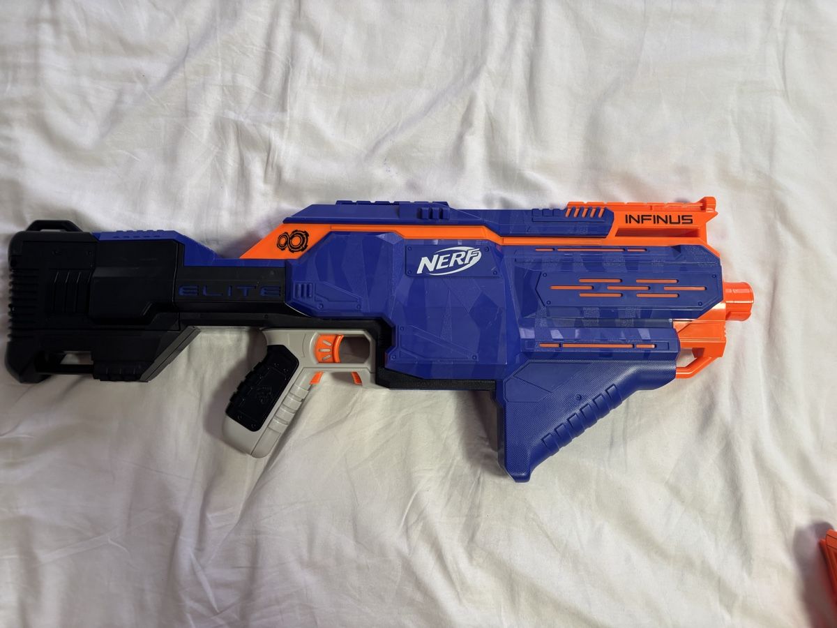 Nerf Giocattoli: nerf n-strike elite infinus – Usato da Langendorf venduto da arc_87qj 7