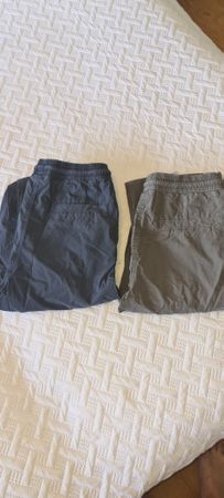 2 Cargohosen C&A Grösse 152 blau und grau gebraucht