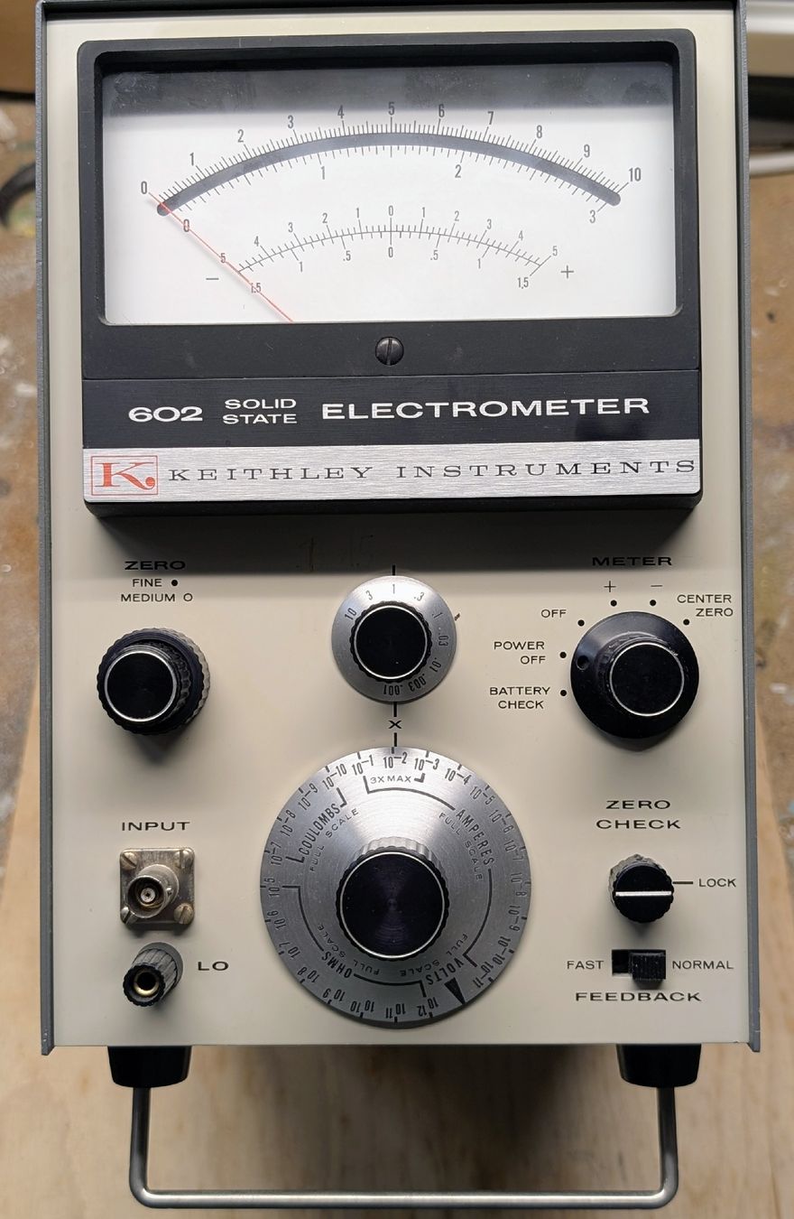 Messen: Keithley Instruments 602 Elektrometer gebraucht – Gebraucht aus Ennetbaden von Cacal2 1