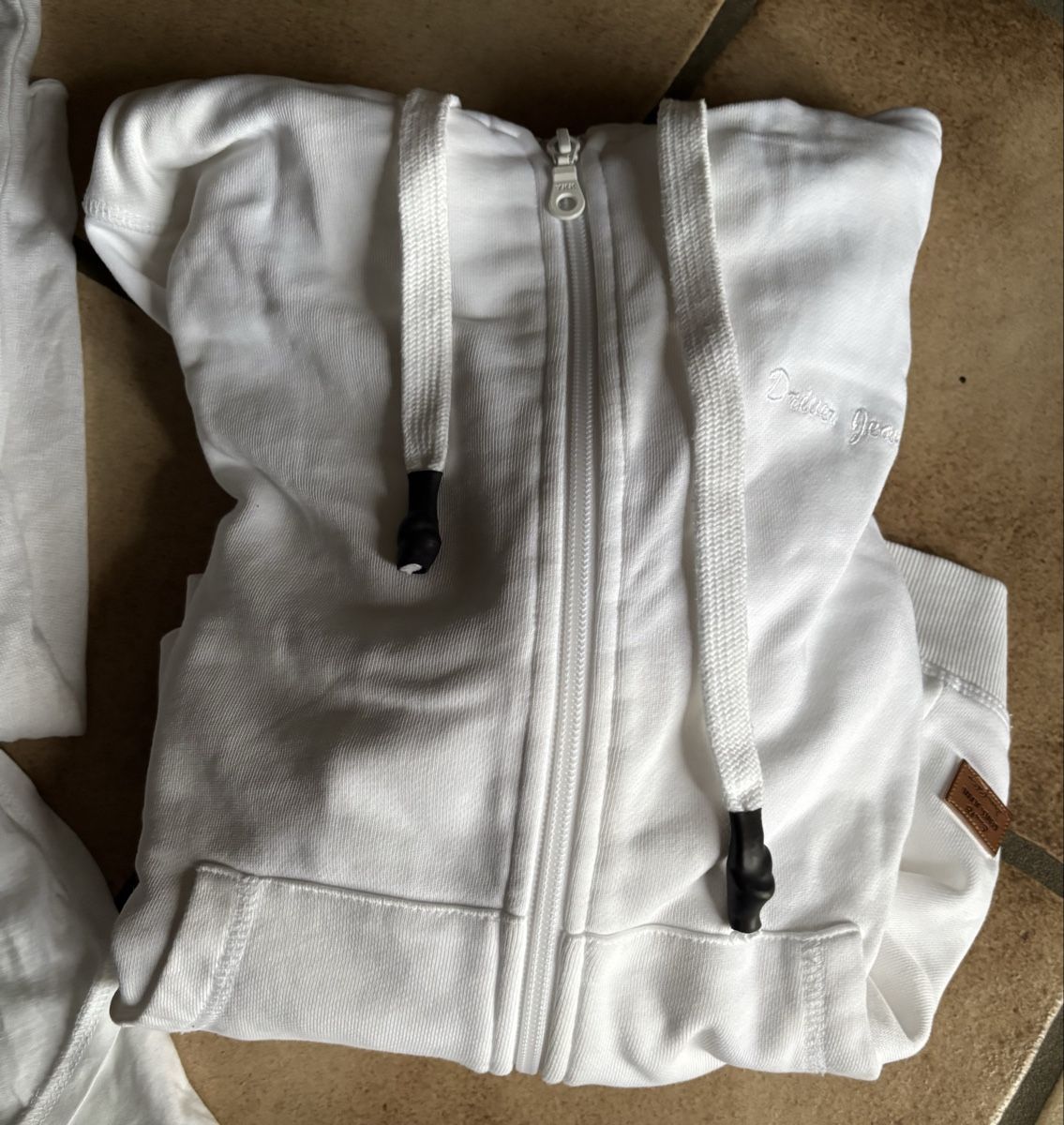 Lots de vêtements: Kleiderpaket weiss Damen Gr. S/M – Neuf (Voir description) à Erlinsbach par moseco 3