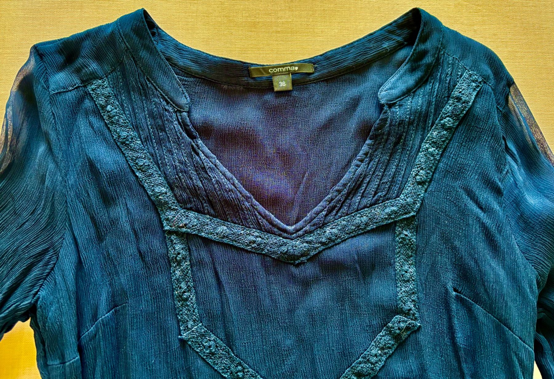 Comma T-shirt: Langarm Shirt von COMMA – Usato da Zürich venduto da Tzhkely24 2