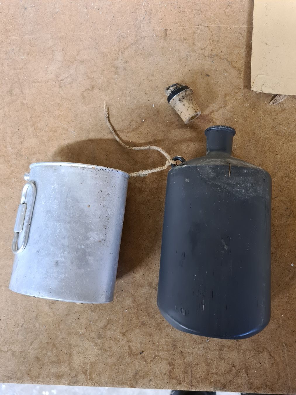 Schweizer Armee Ausrüstung & Ersatzteile: Feldflasche – Gebraucht aus Waldkirch von Hypertenuse 3