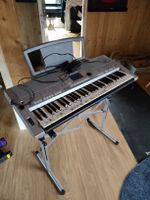 Keyboard Yamaha PSR-S500 mit Ständer und Bank gebraucht