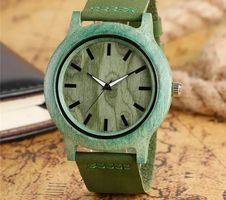 Quarz Uhr aus Holz und Leder Greedina