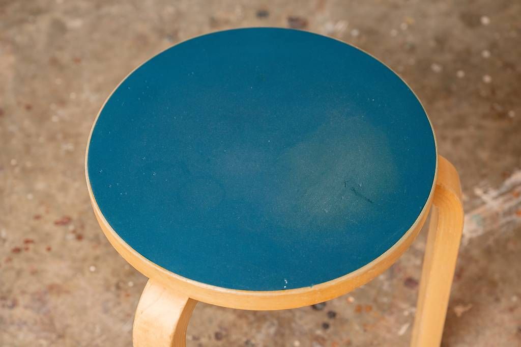 Aalto Sgabelli: Alvar Aalto Hocker 60 – Usato da Beringen venduto da 8222Beringen 5