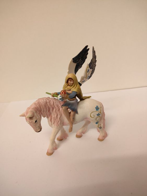Schleich - 70438 - Figurine - Elfe à La Harpe
