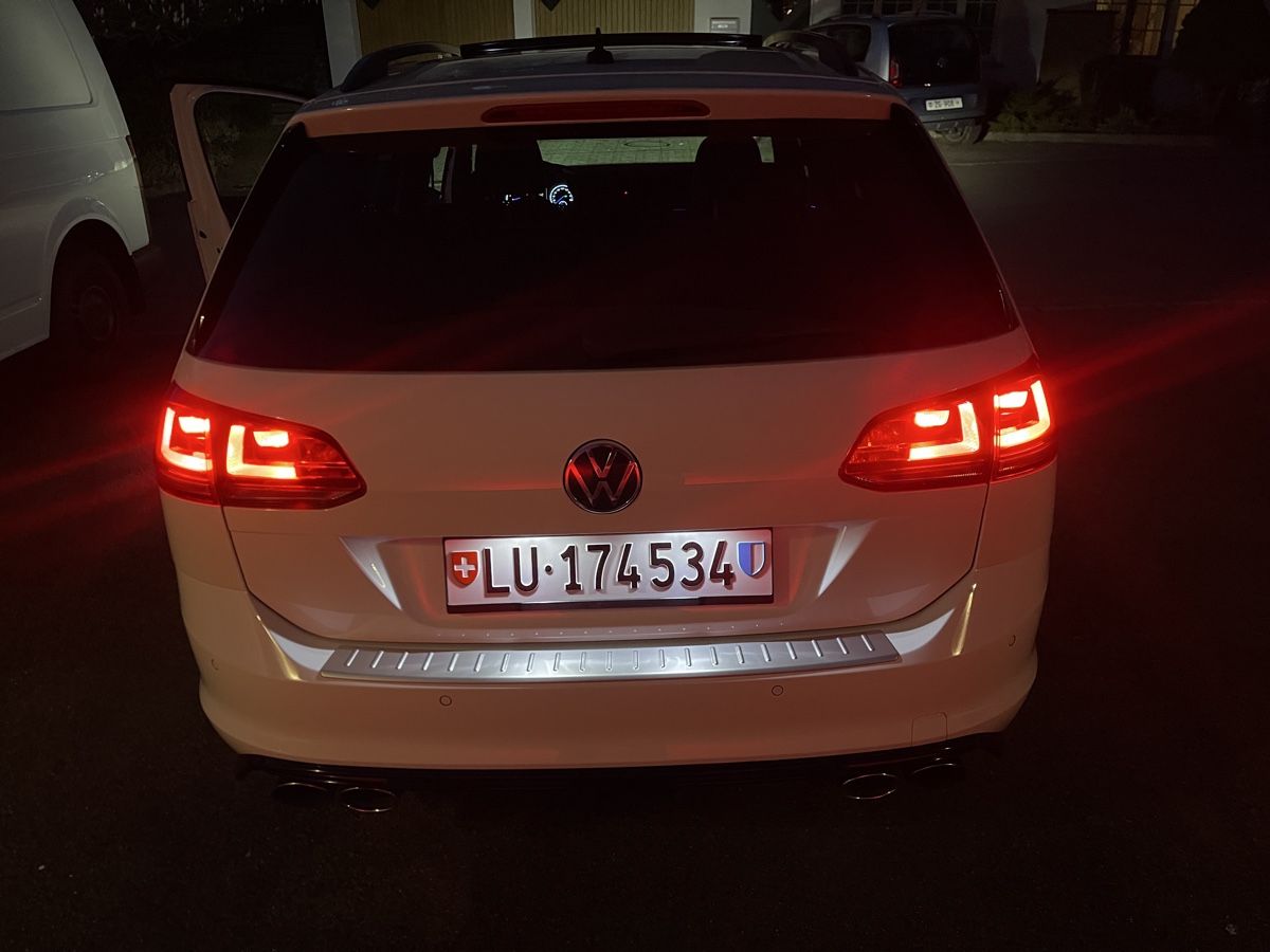Volkswagen Tutti pezzi di ricambio auto: Originale Heckleuchten Golf 7 R Variant – Usato da Luzern venduto da Prof.Farnsworth