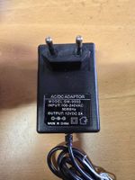 Strom Adapter Output 12 V, 2 A