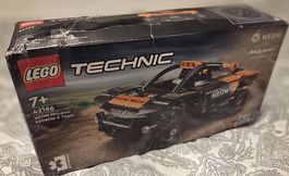 LEGO Technic NEOM McLaren Extreme E Race Car (42166)