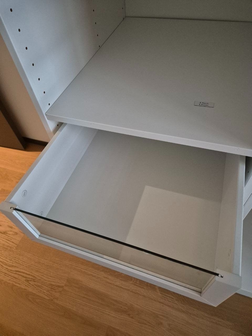 Armadi: Schrank Ikea ohne Türe, mit Lichtsystem – Usato da Zürich venduto da ste_s6bl 1