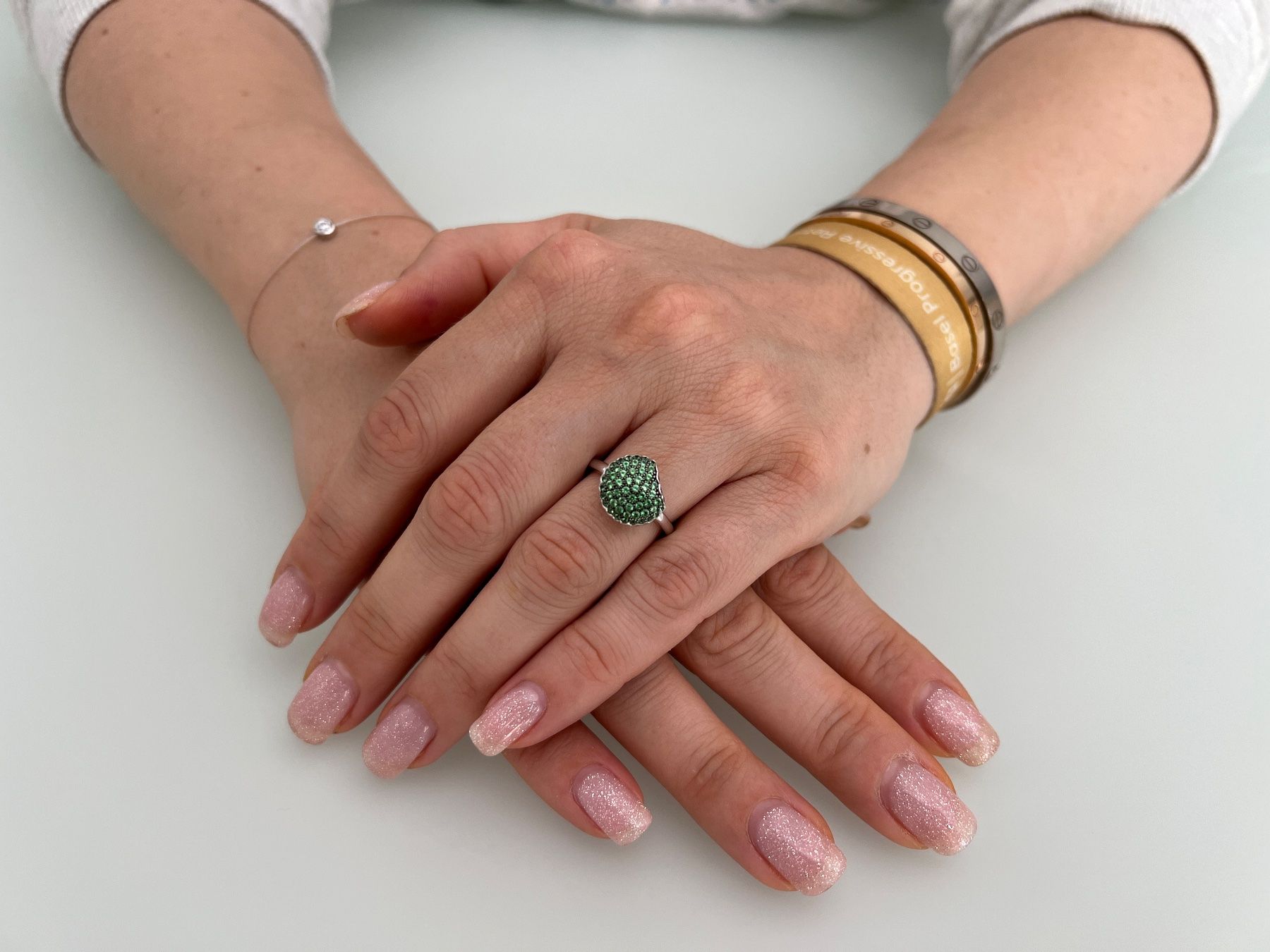 Boucheron Ringe: Bague Boucheron "Tentation Macaron", ornée de Tsavorites. – Neu (gemäss Beschreibung) aus Geneve von iBest 3