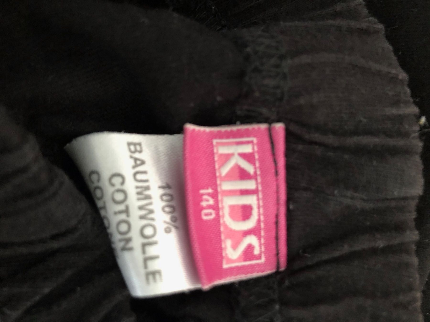 Pantaloni: 3/4 SWEATHOSE schwarz Gr. 140 – Usato da Wattwil venduto da jopara 1