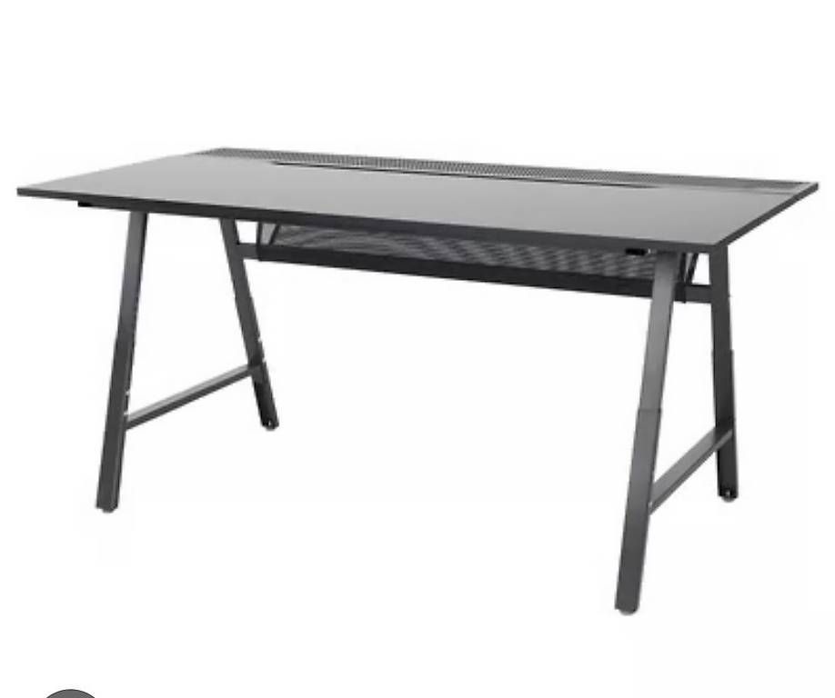 Bureaux: IKEA UTESPELARE Gaming-Schreibtisch  – D'occasion à Gutenburg par nko_tq5b 1
