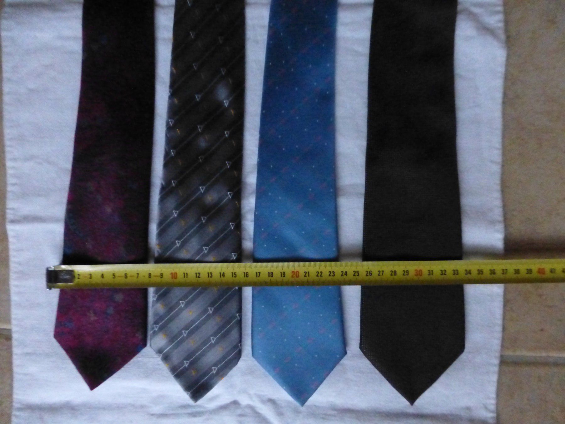 Cravatte: Krawatten  - Fabric -Armani -Ted Lapidus... – Usato da Würenlingen venduto da drago56