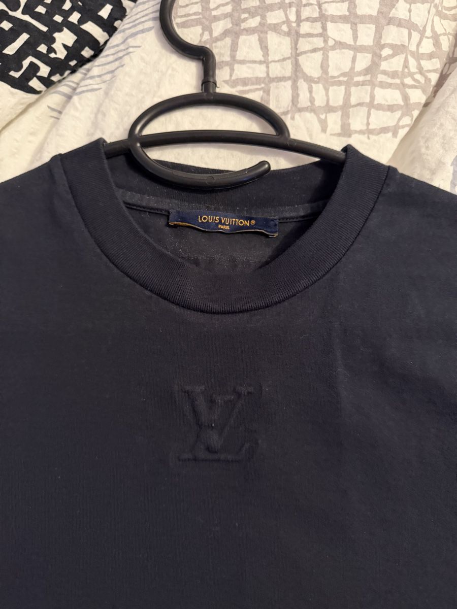 Louis Vuitton T-shirts: T-shirt Louis Vuitton – Neuf (Voir description) à Conthey par LuCavalli 1