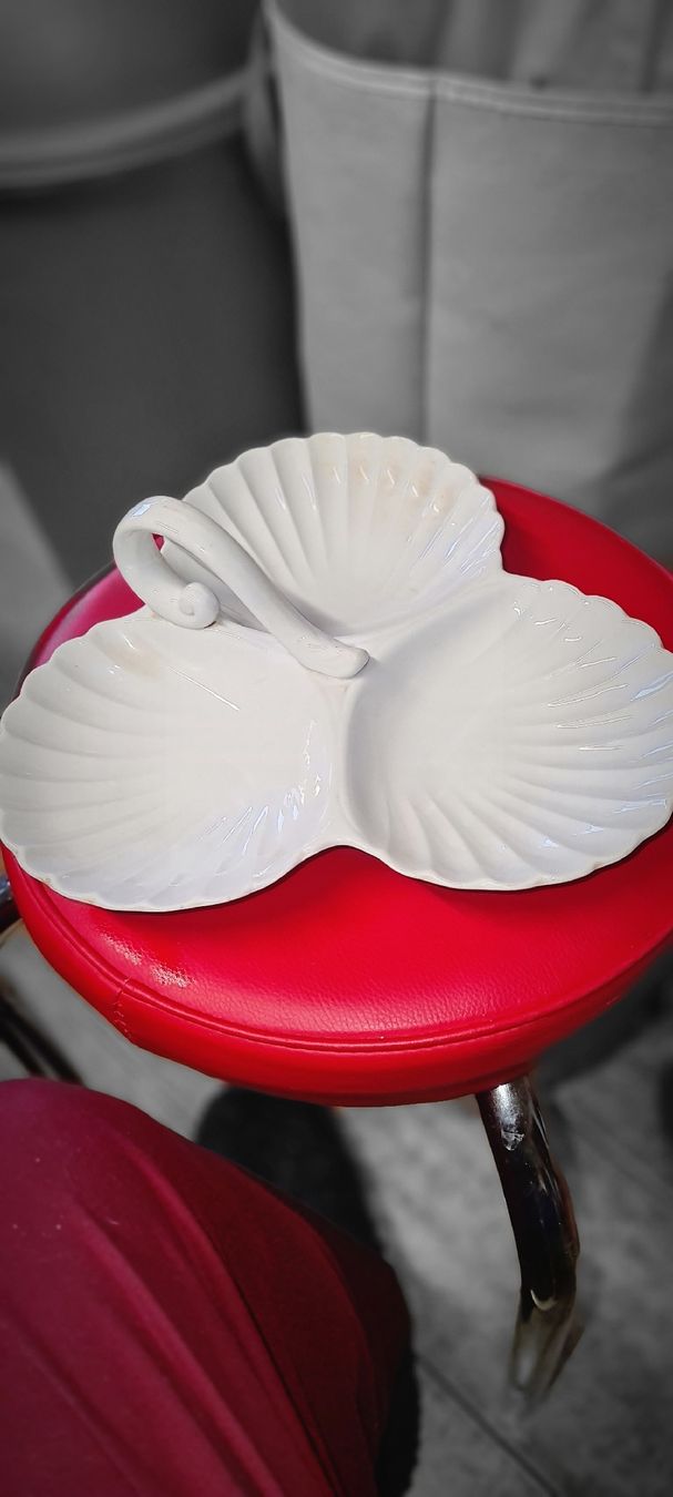 Alle Dekorationen: Muschelschale – Gebraucht aus Bellerive VD von Hermes5