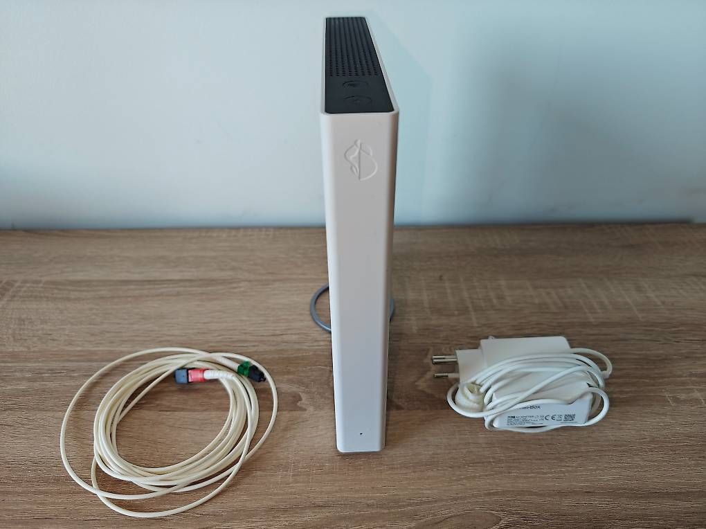 Modems & Routeurs: Swisscom Internetbox 3 – D'occasion à Stäfa par moeh