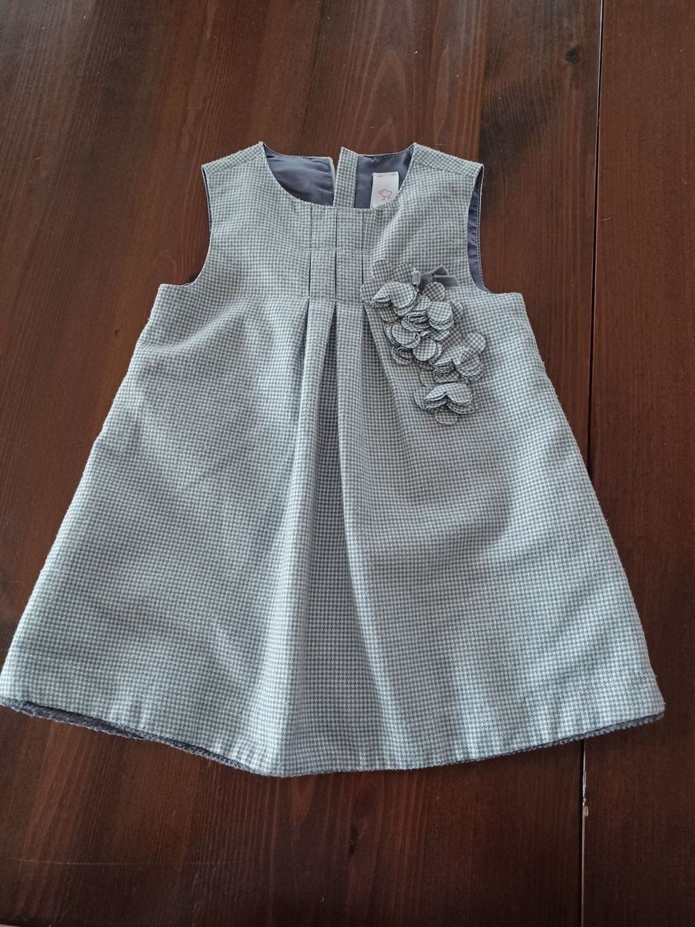 Vestiti & Gonne: Eleganter Mädchenrock Gr 86 – Usato da Hätzingen venduto da Snoopi84