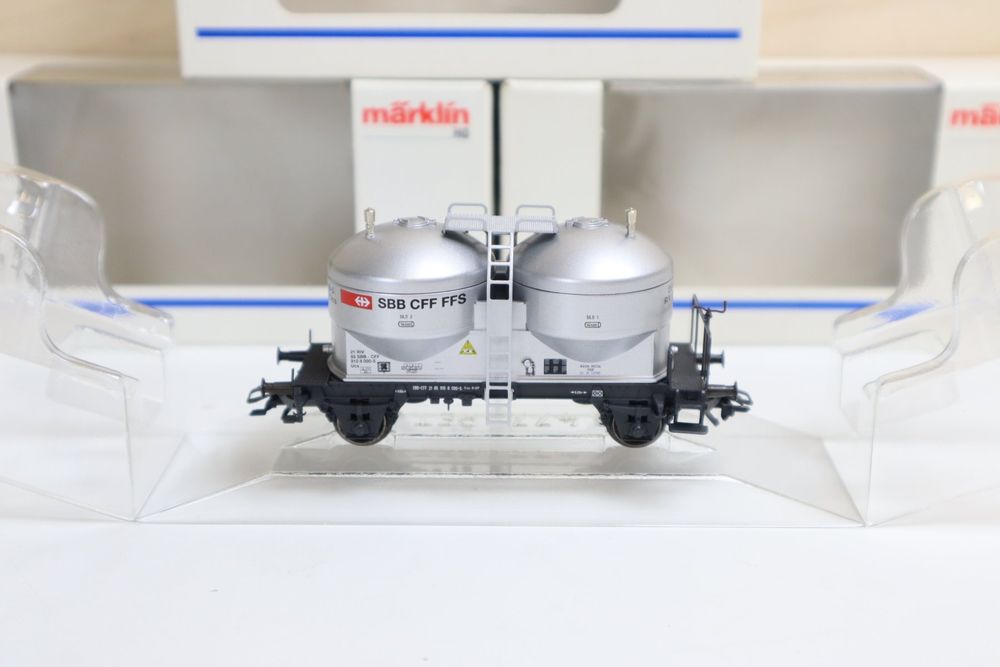 Märklin 47612 2 x Silowagen | Kaufen auf