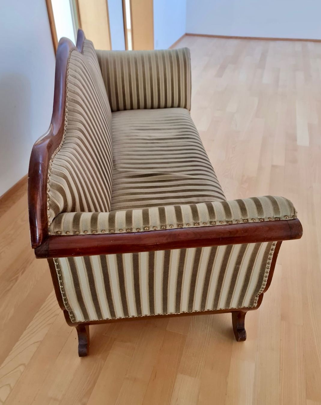 Sofas: Biedermeier Sofa antik – Gebraucht aus Montlingen von  1