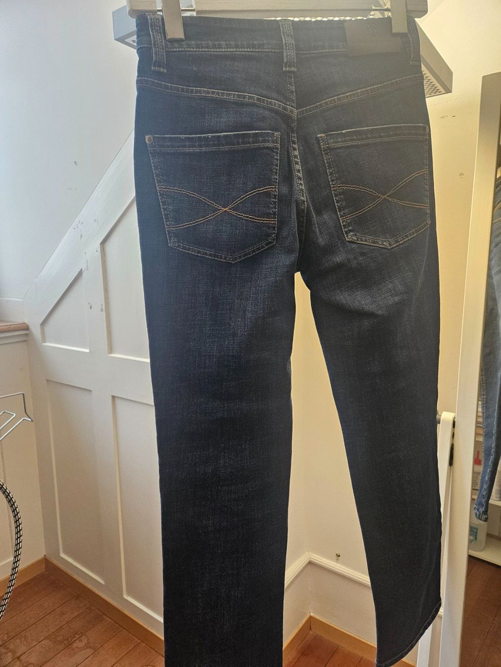 Brunello Cucinelli Pantaloni: Brunello Cucinelli  Monili Neu 1450.- – Nuovo (secondo la descrizione) da Bern venduto da Alea6892 3