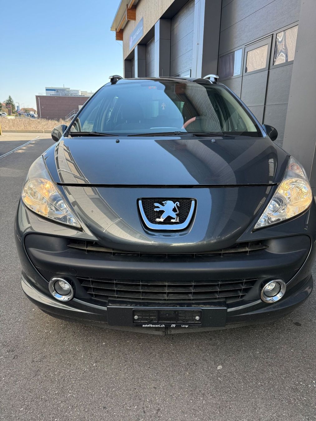 Peugeot Automobili: Peugeot 207 SW  1.6 16V – Usato da Bettlach venduto da Eri-Autos