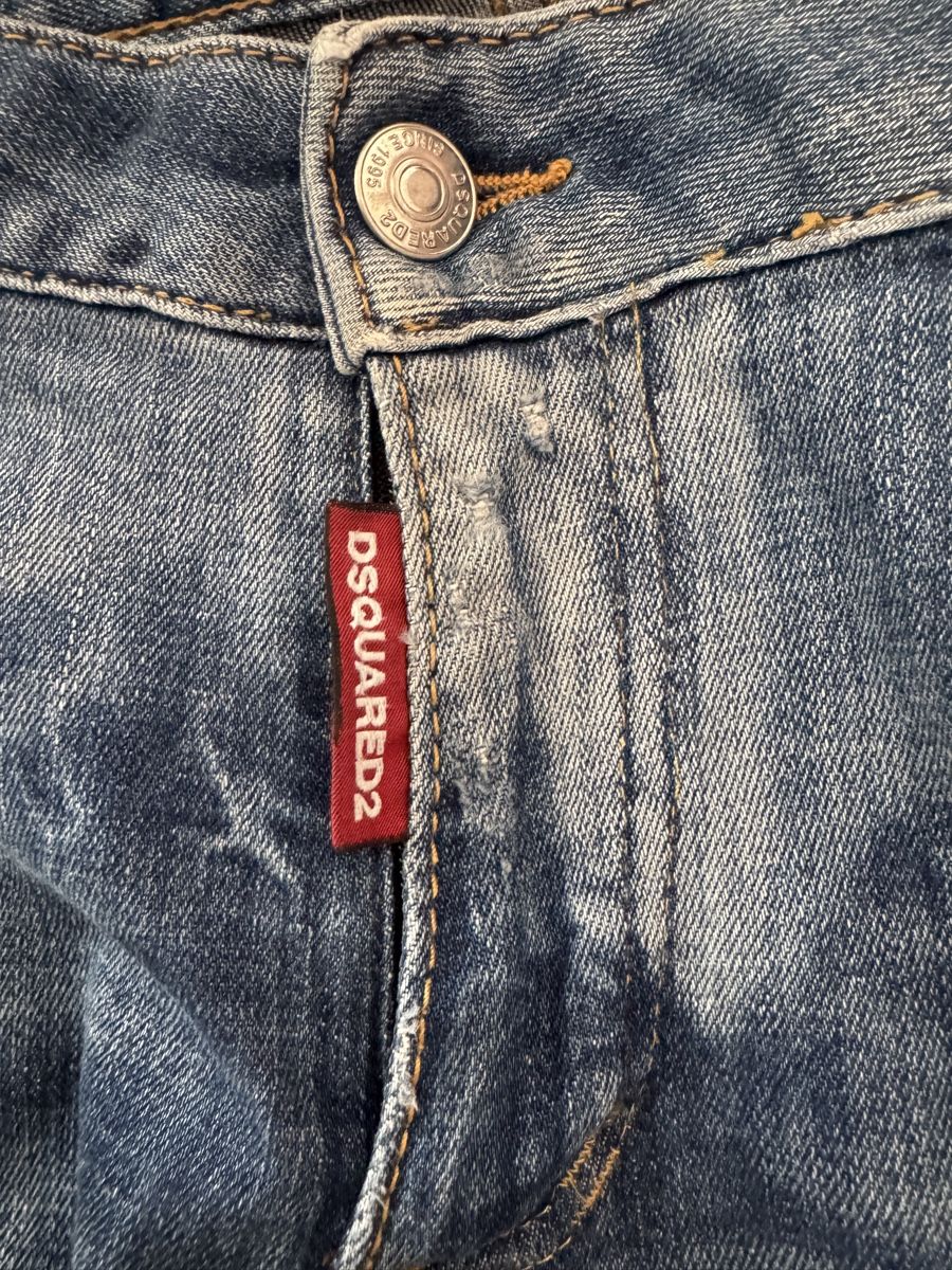 Dsquared2 Jeans: Original Dsquared2 Jeans, Size 40, Slim Fit, Stylish – Nuovo (secondo la descrizione) da Wallisellen venduto da Corinne.- 2