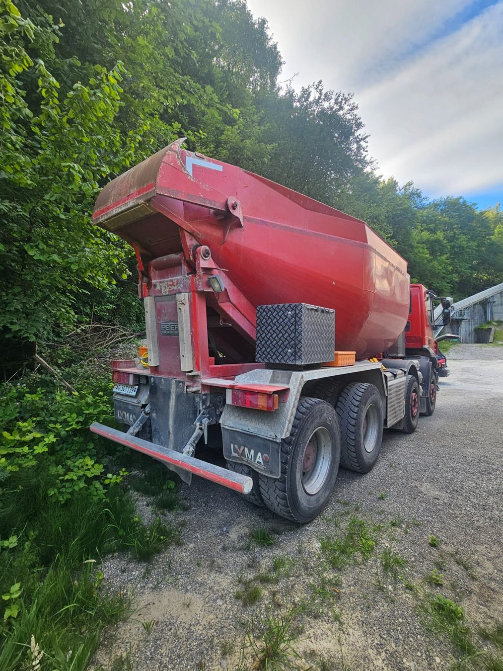 Iveco Autocarri: Iveco trakker Silo 12m3 340t45 – Usato da Wettingen venduto da Kwent 3