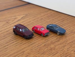 M0885: 3 verschiedene Personenwagen (Spur N)