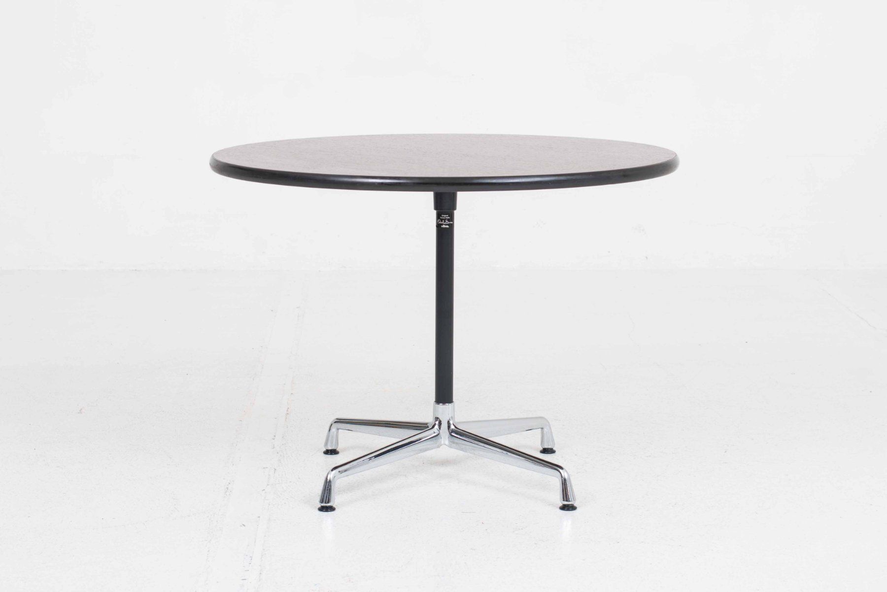 Vitra Tische: Vitra Contract Table von Charles & Ray Eames in Wenge – Gebraucht aus Zürich von STUZH38 1