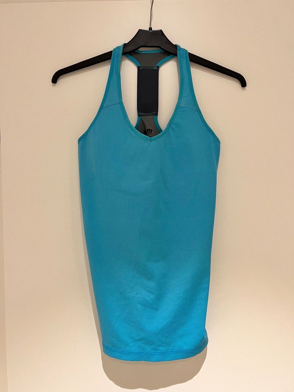 Nike Top: Nike Sport Top – Usato da Wetzikon ZH venduto da KikiZu