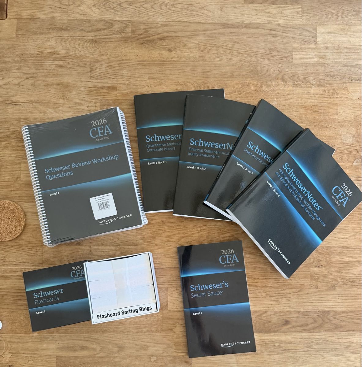 Bücher: CFA L1 2026 Schweser Notes & Flashcards Level 1 – Gebraucht aus Zürich von Elias_W
