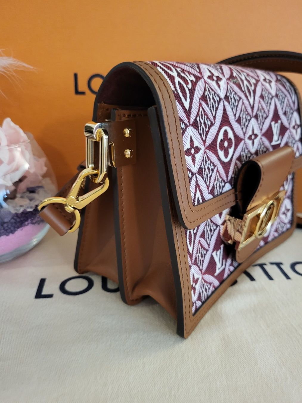 Louis Vuitton Borse da donna: Louis Vuitton M57172 SINCE 1854 DAUPHINE MINI – Nuovo (secondo la descrizione) da Gattikon venduto da lavric_d 2