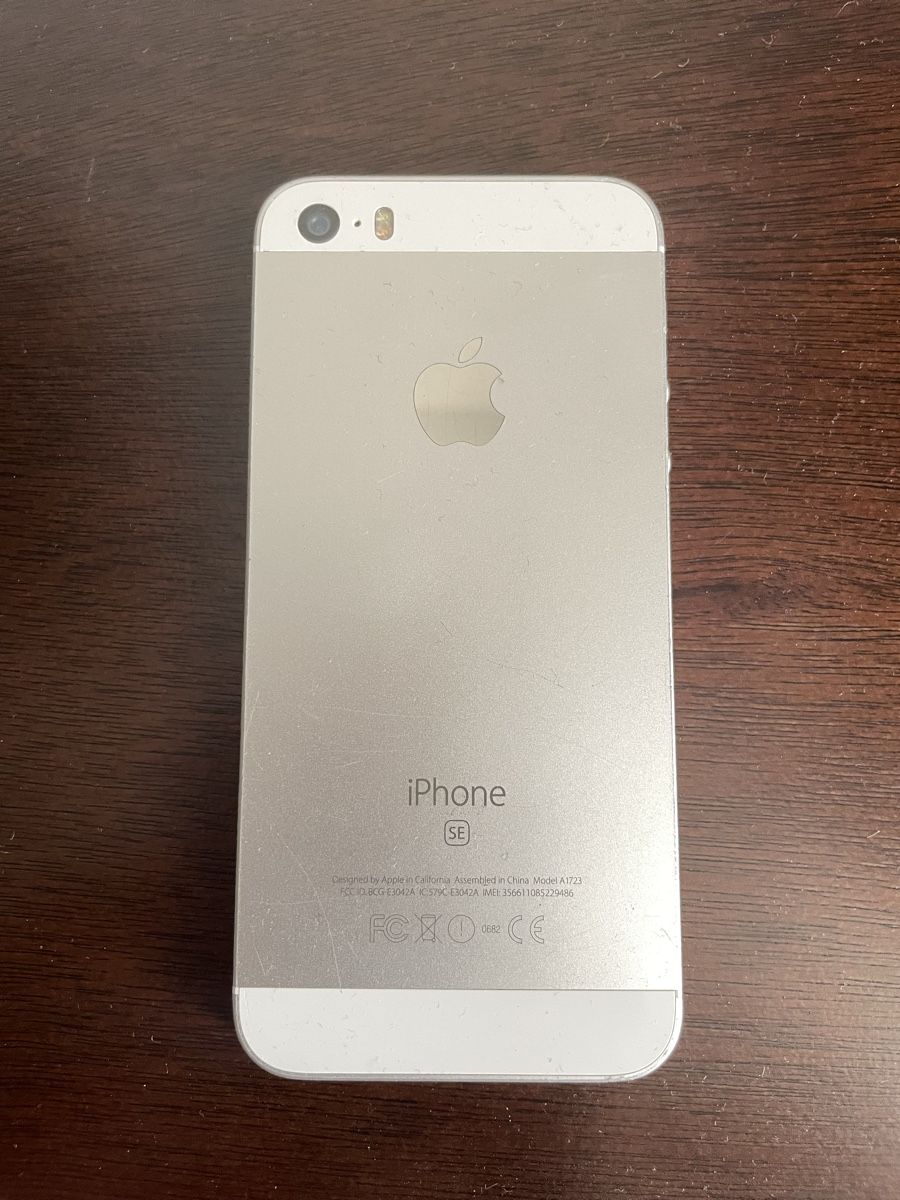 Apple Handys / Smartphones: iPhone SE 1 – Gebraucht aus Courtaman von ale_5jxm