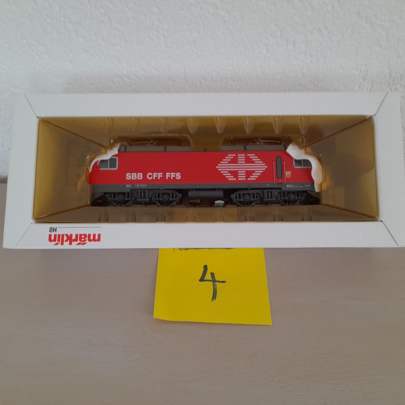 Märklin Modellini di ferrovie: Locomotive CFF Re 4/4 II Rail 2000 – Usato da Auvernier venduto da gandalf08 4