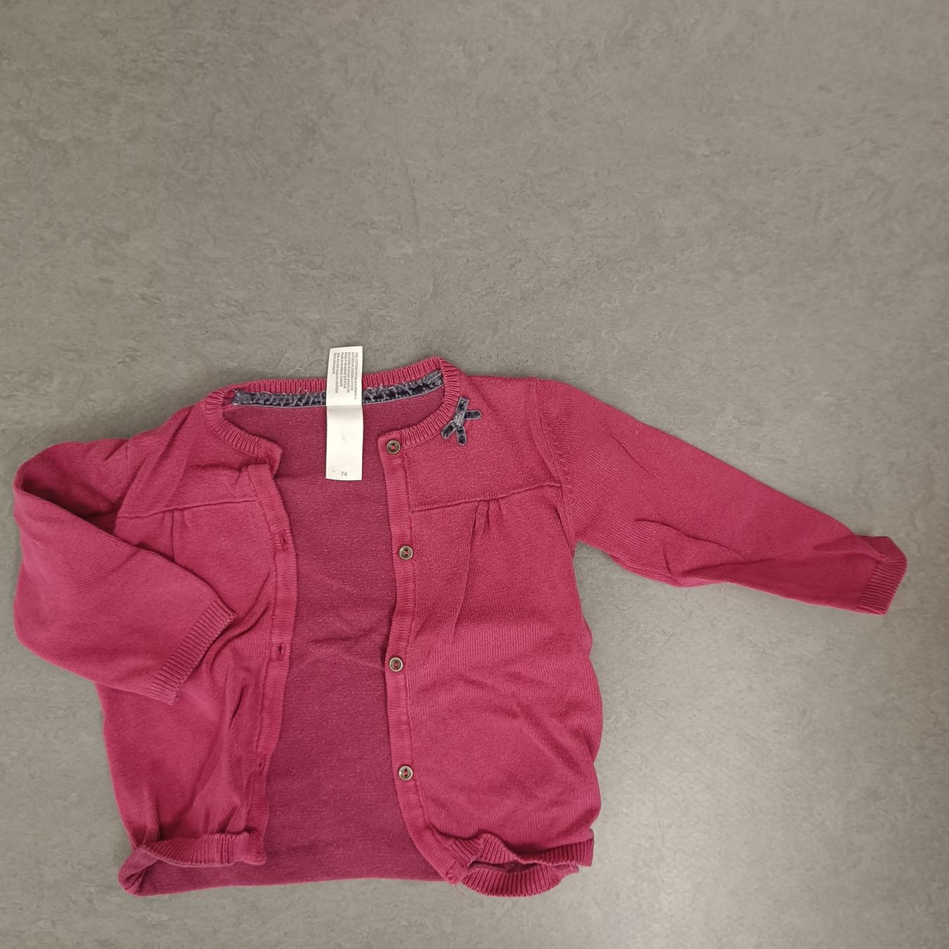 Jacken & Mäntel: Strickjacke Grösse 74 – Gebraucht aus Jaberg von urig17.