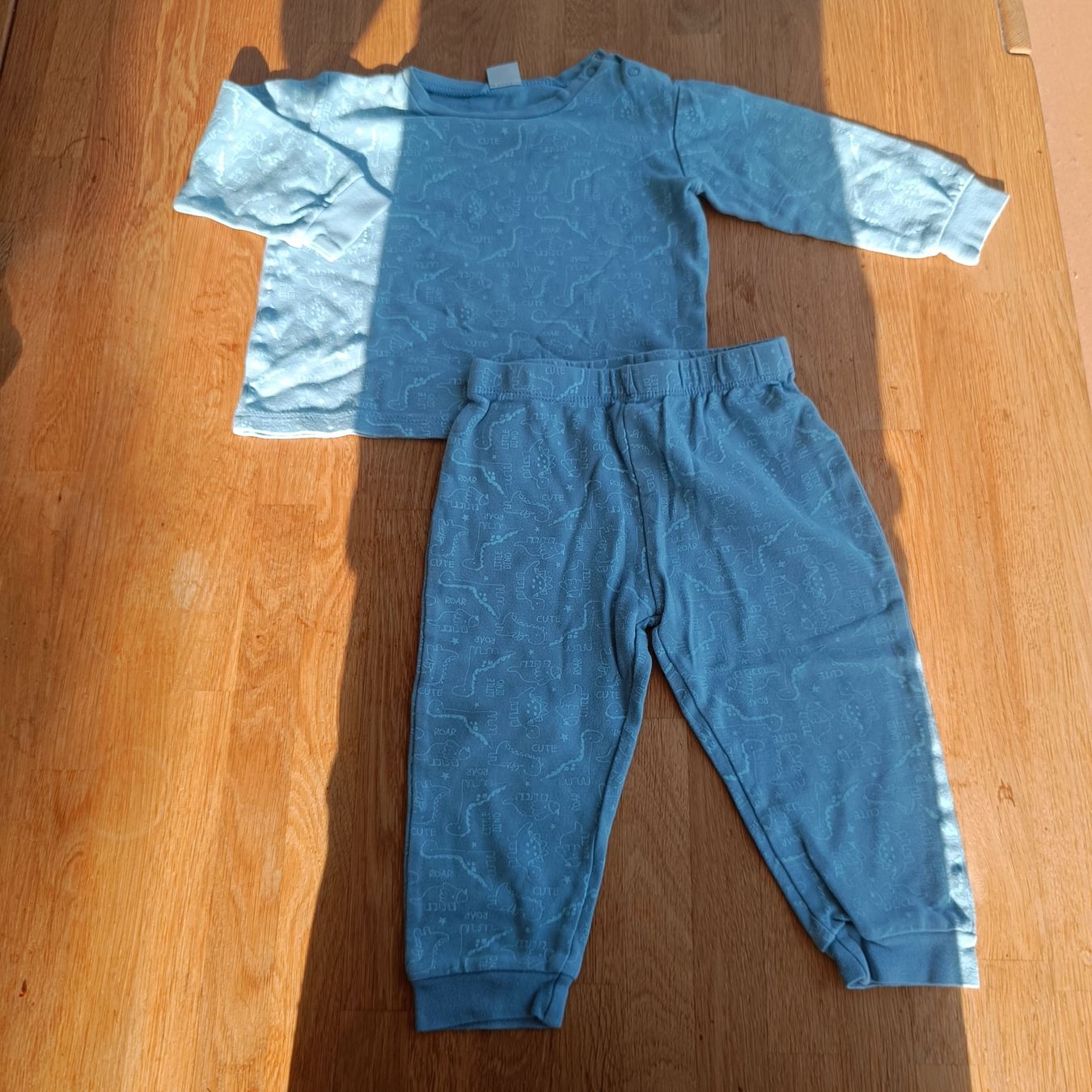 Pyjamas & Ähnliches: Pyjama Grösse 92 – Gebraucht aus Jaberg von urig17.