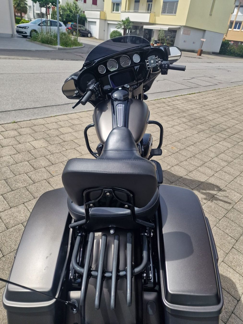 Harley-Davidson Touring: Harley Davidson FLHXS – Usato da Ennetbürgen venduto da Samsam0811 3