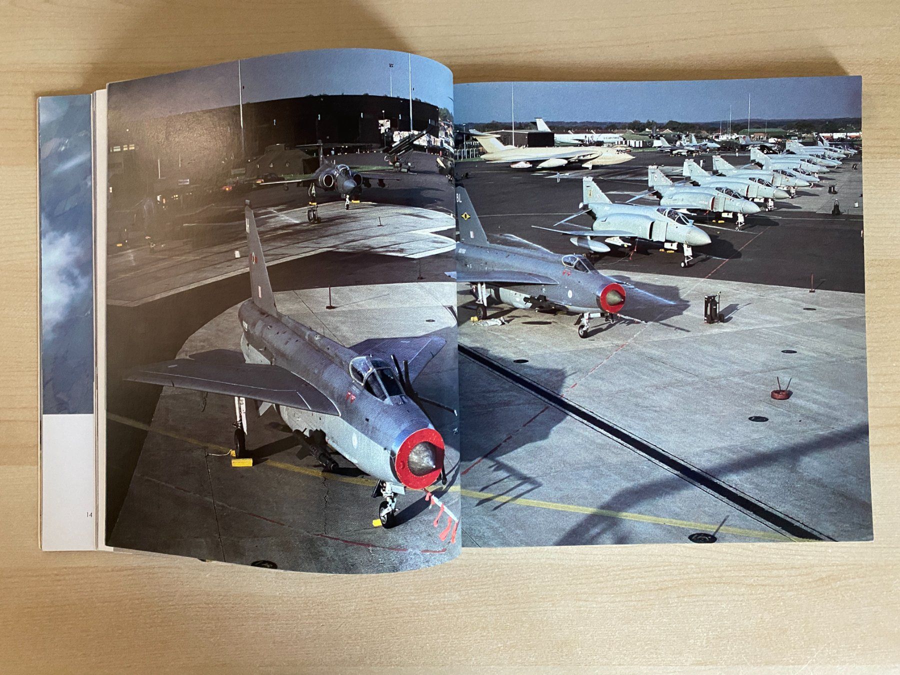 Modellbausätze & Standmodelle: Modellbau Doku - Fast Jets 2 – Gebraucht aus Koppigen von F4Fan 4