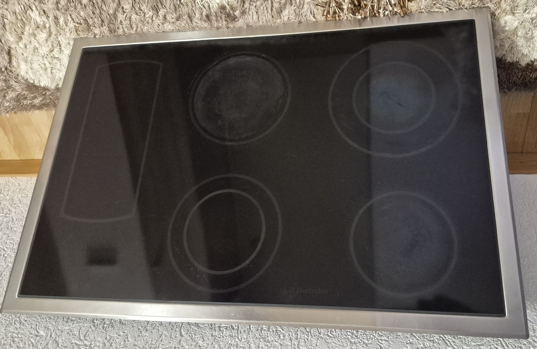 Electrolux Cucine: Elektrolux Glass Herdplatte – Usato da Rothrist venduto da KKC19 2