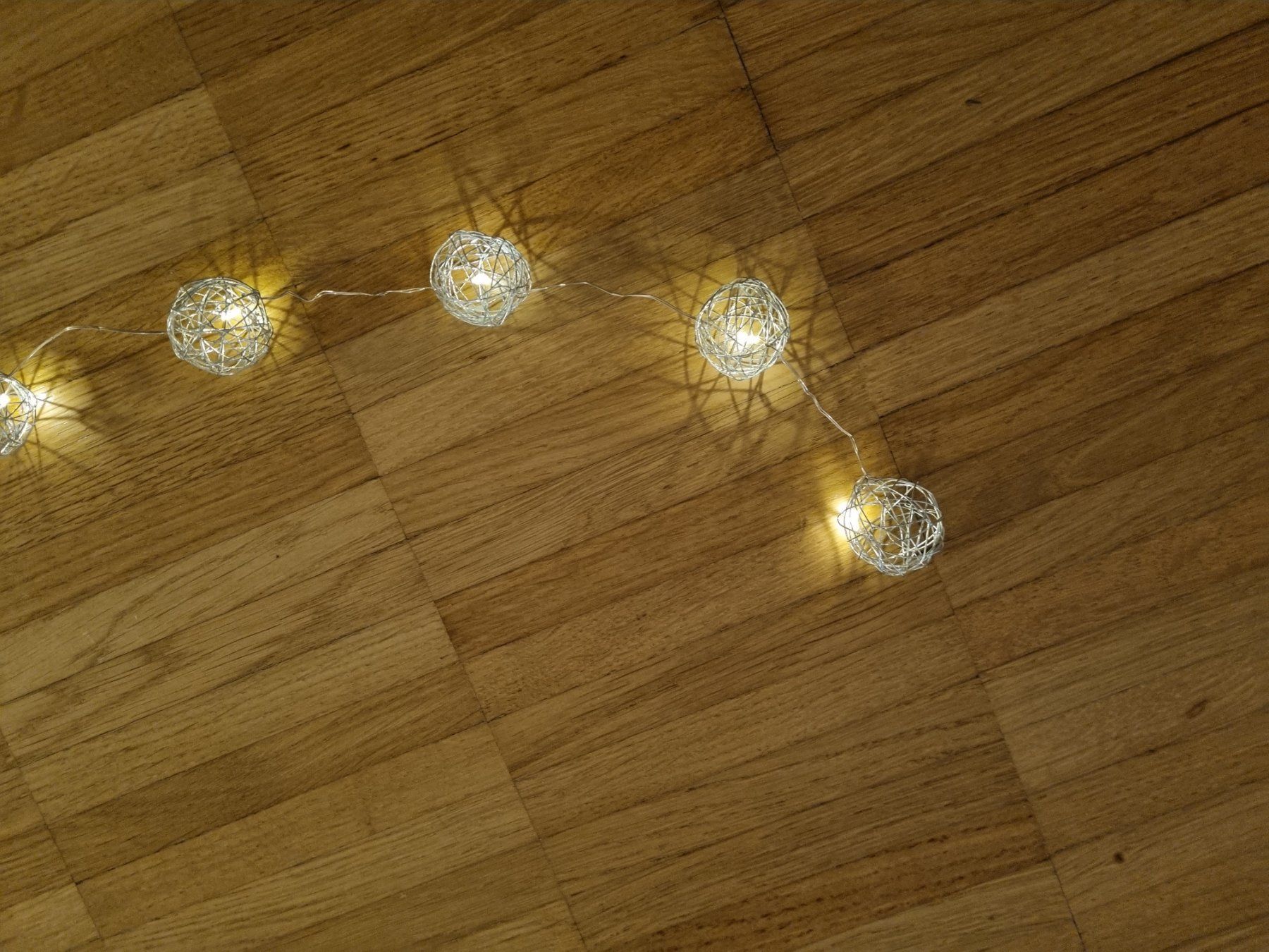 Ghirlande e barre luminose: Lichterkette mit Timer / Batteriebetrieb – Usato da Zofingen venduto da Felpa 1