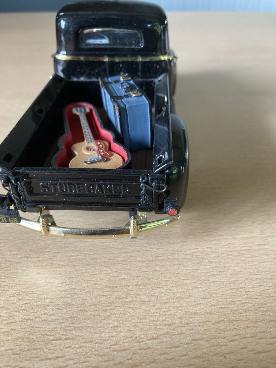 Voitures modèles: Elvis Auto – D'occasion à Niederuzwil par Miami1999 4