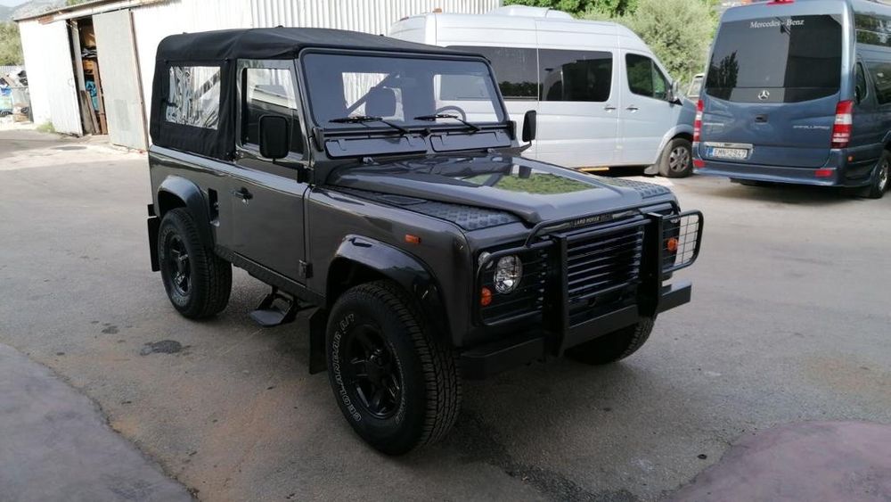 Landrover Defender 90 - Oldtimer - restauriert (Gebraucht) in Meilen ...