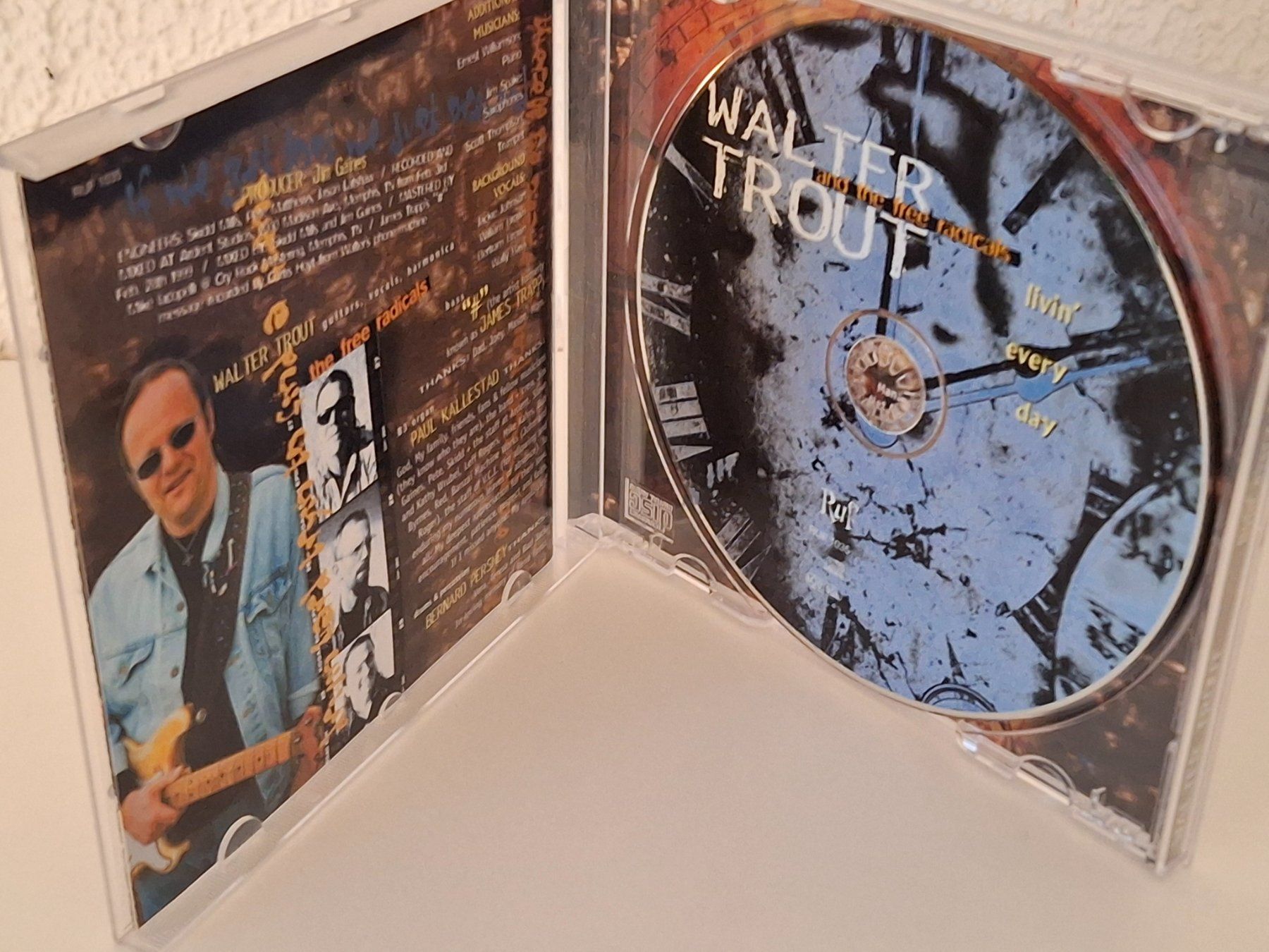 CD: CD Walter Trout - Livin' Every Day - – Usato da Aarberg venduto da Jackup1 2