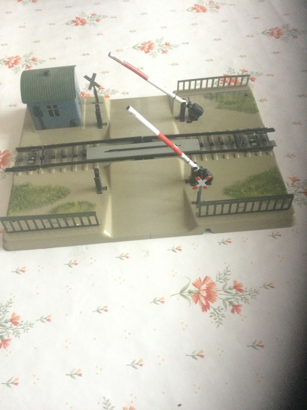 Märklin Modellini di ferrovie: Märklin: passage à niveau – Nuovo (secondo la descrizione) da Châtillon FR venduto da riocavalli