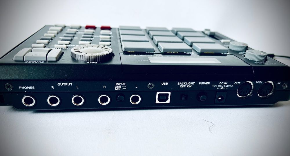 Akai Musikinstrumente: Akai MPC 500 Music Production Center - Mit Netzteil – Gebraucht aus Bern von helloliptek 3