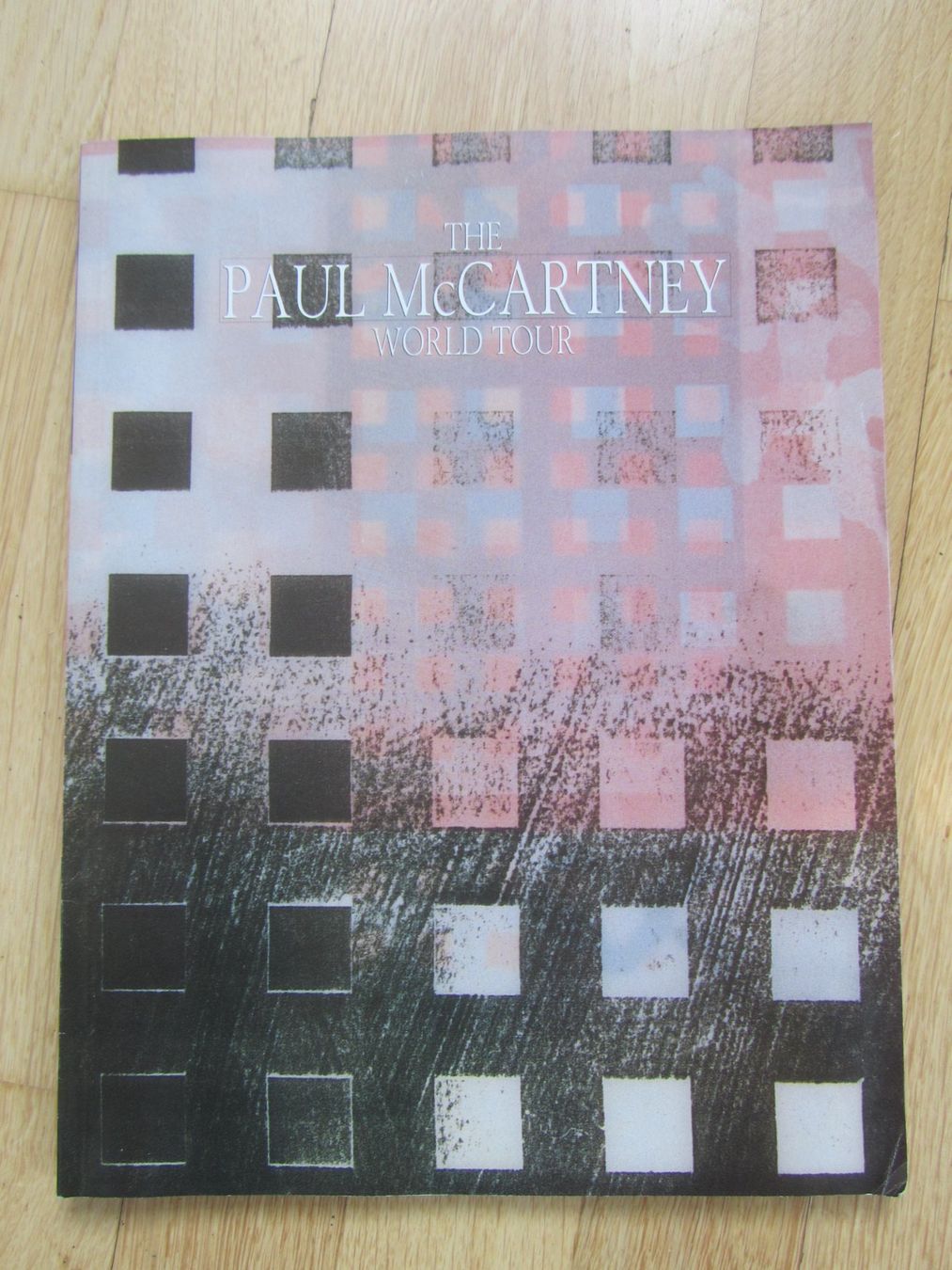 Libri: The Paul McCartney - World Tour – Usato da Seengen venduto da mikelele