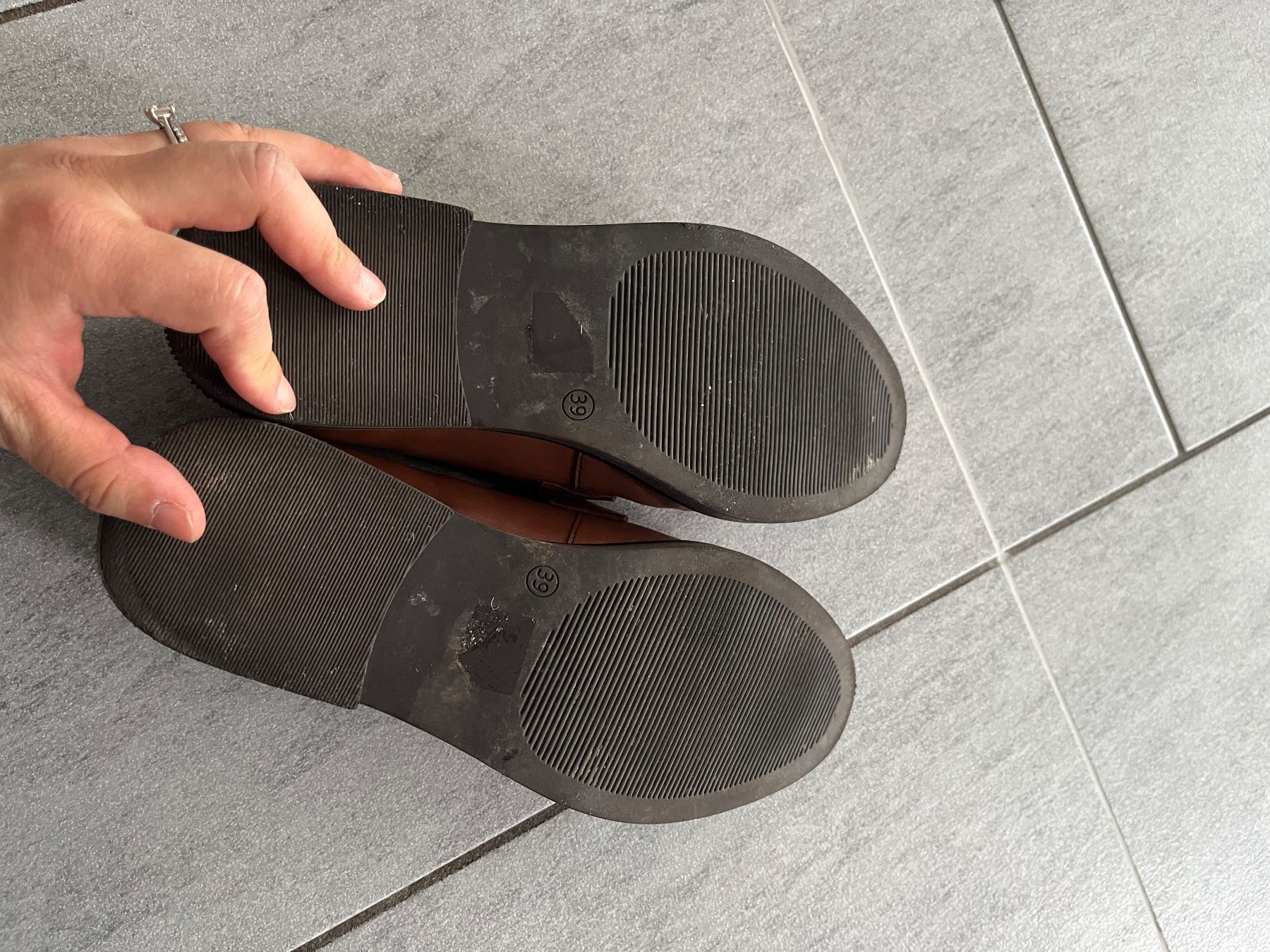 Scarpe da donna: SI Barcelona Leder Schuhe, Gr. 39, Tan – Usato da Esslingen venduto da Yanafuchs 1